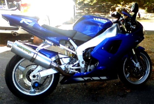 Yamaha R1